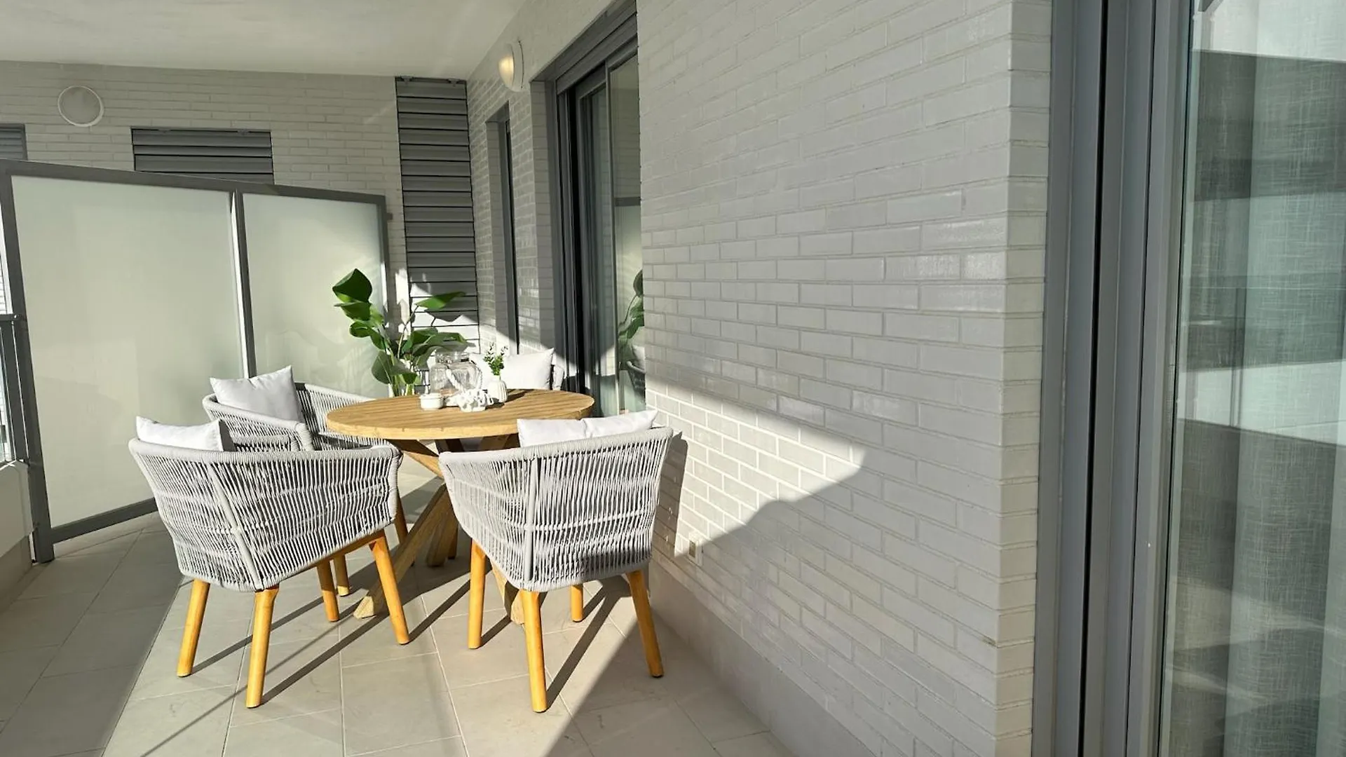 Ginkgo Marbella Apartment
