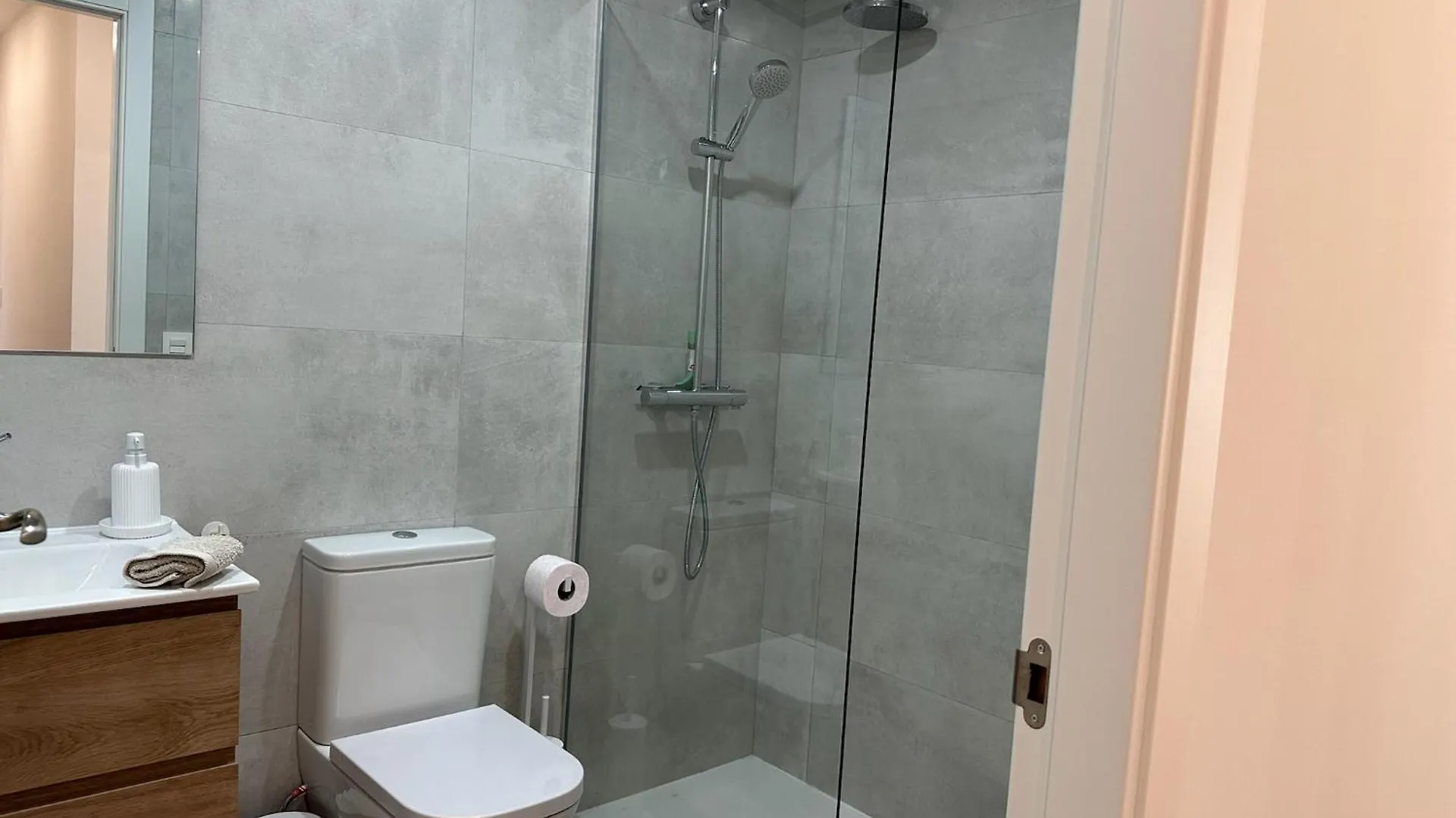 Ginkgo Marbella Apartment
