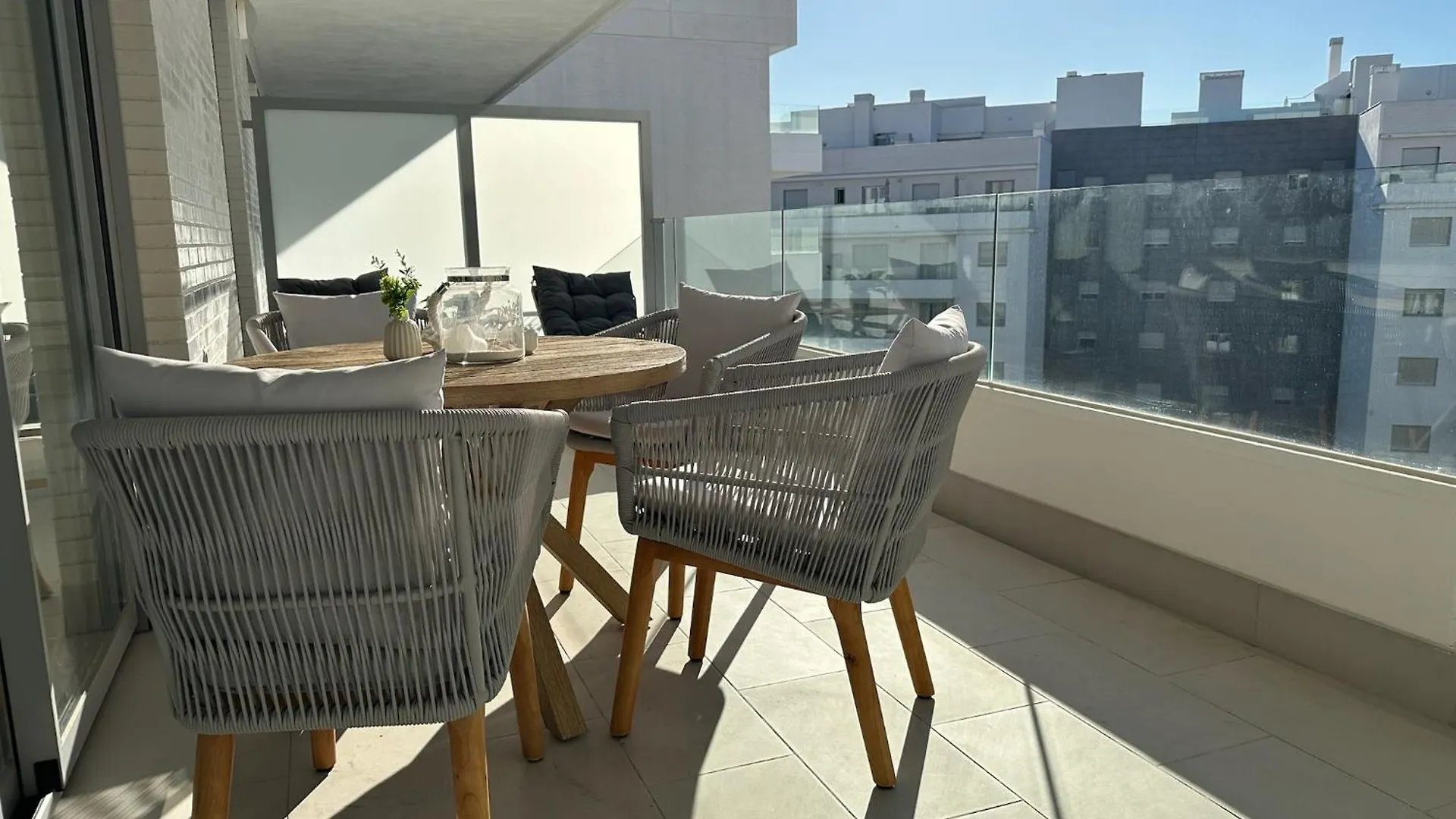 Ginkgo Marbella Apartment 0*,